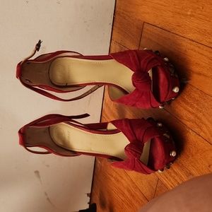 Guess heels